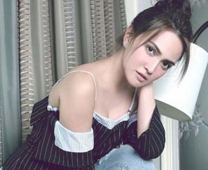 Shandy Aulia Kembali Pamer Pose Seksi